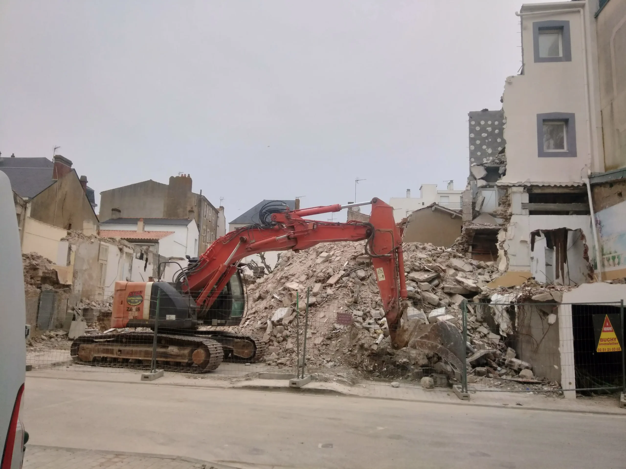 demolition-atdv-travaux-publics-lege (3)